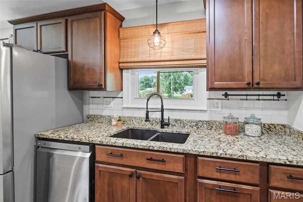 Dadrian Gardens West - Residential