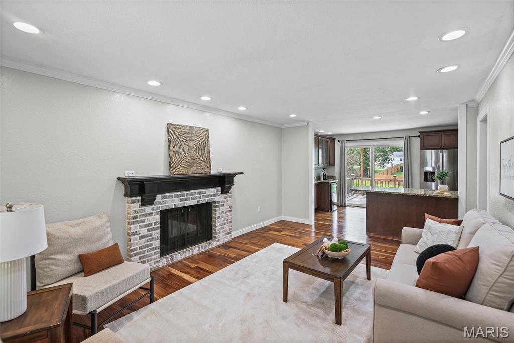 Dadrian Gardens West - Residential
