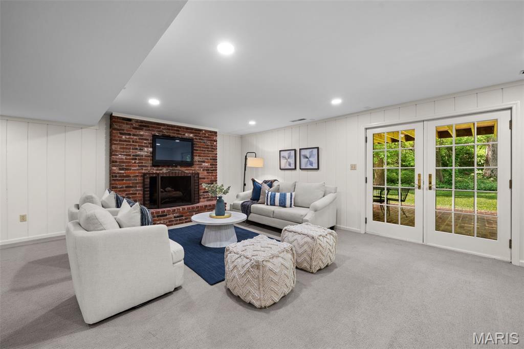 Chapel Hill 4 - Residential