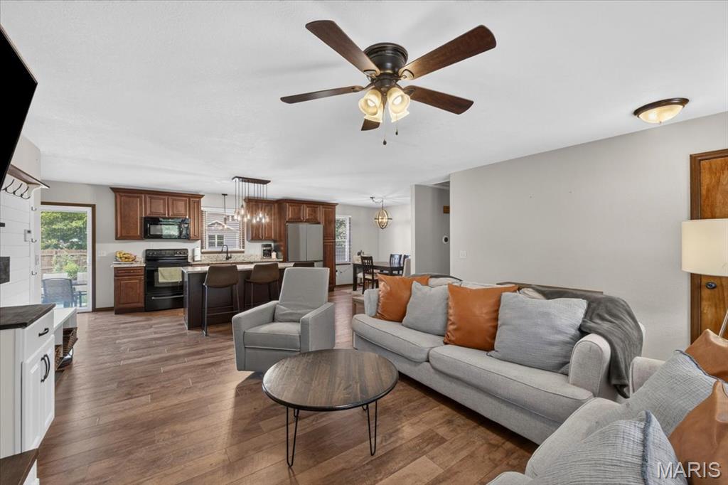 Meadowlake Acres 8th add - Residential