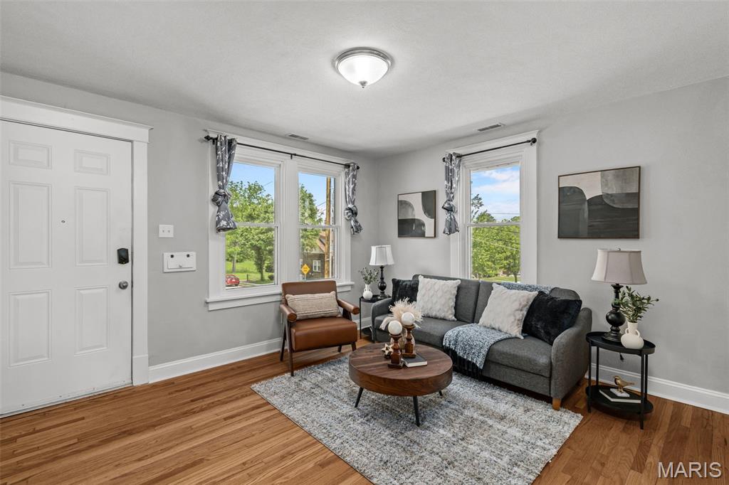 West Richmond Heights Resub Lt 19 & 20 - Residential