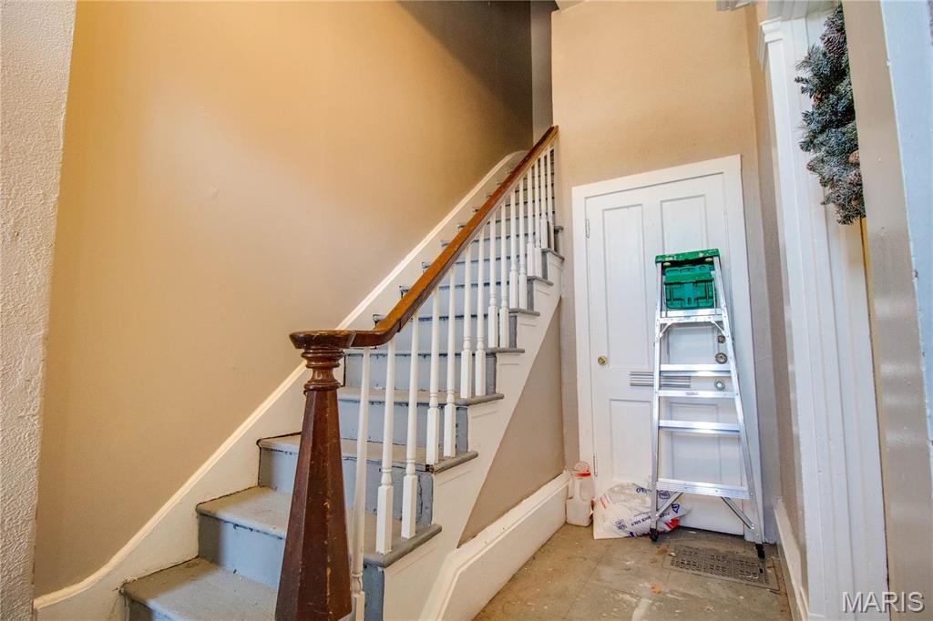 Not in a subdivision - Residential Income