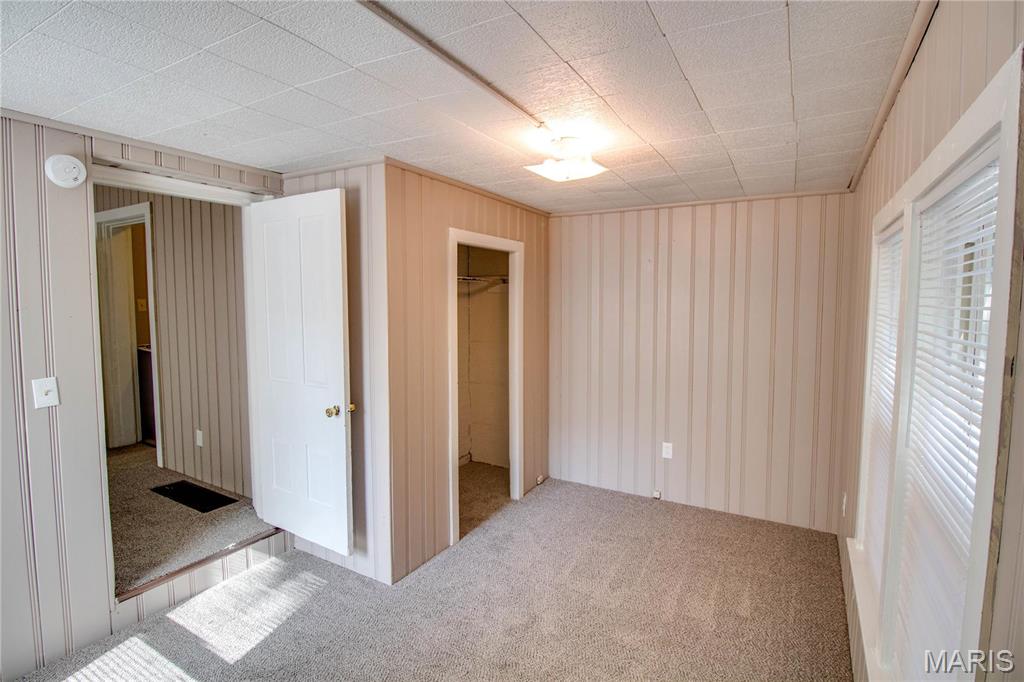 Not in a subdivision - Residential Income