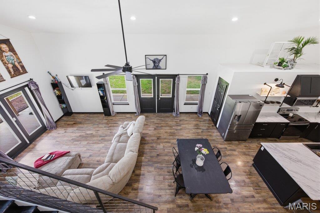 Hunters Way - Residential