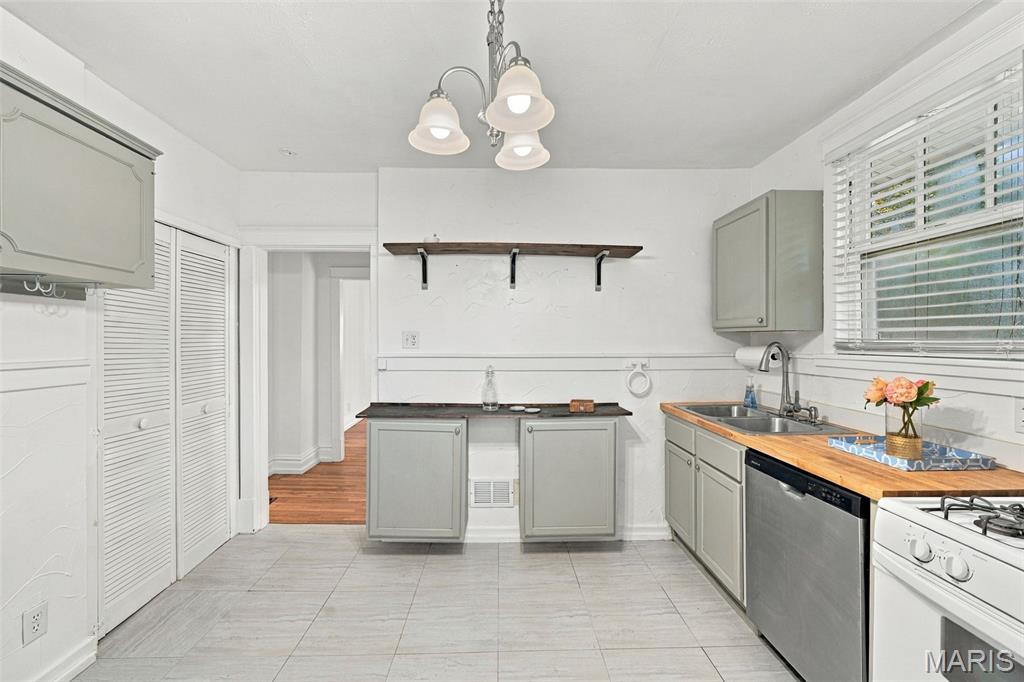 Mc Kenzie Tr - Residential