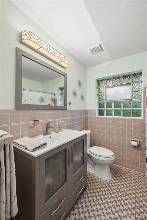 Sec 16 Township 44 R 6 - Residential