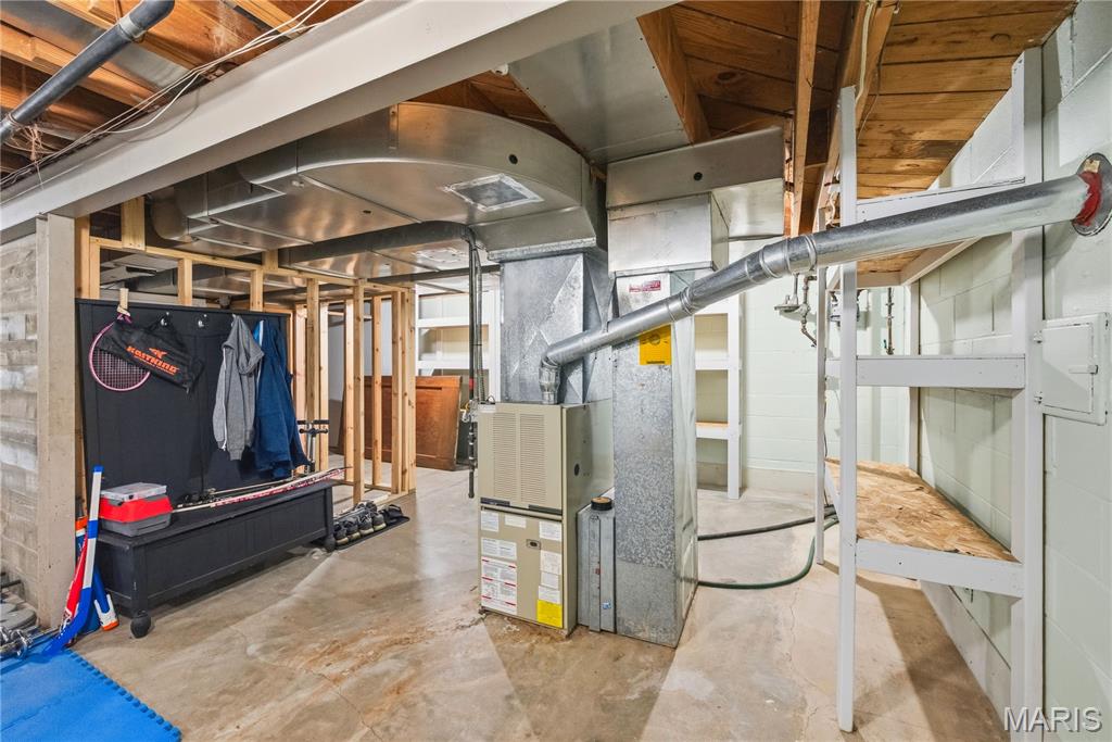 Sec 16 Township 44 R 6 - Residential