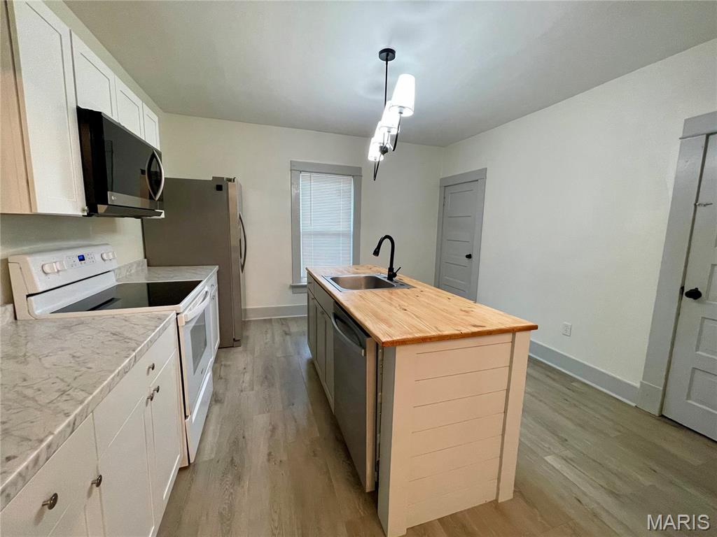 Red Star Add - Residential