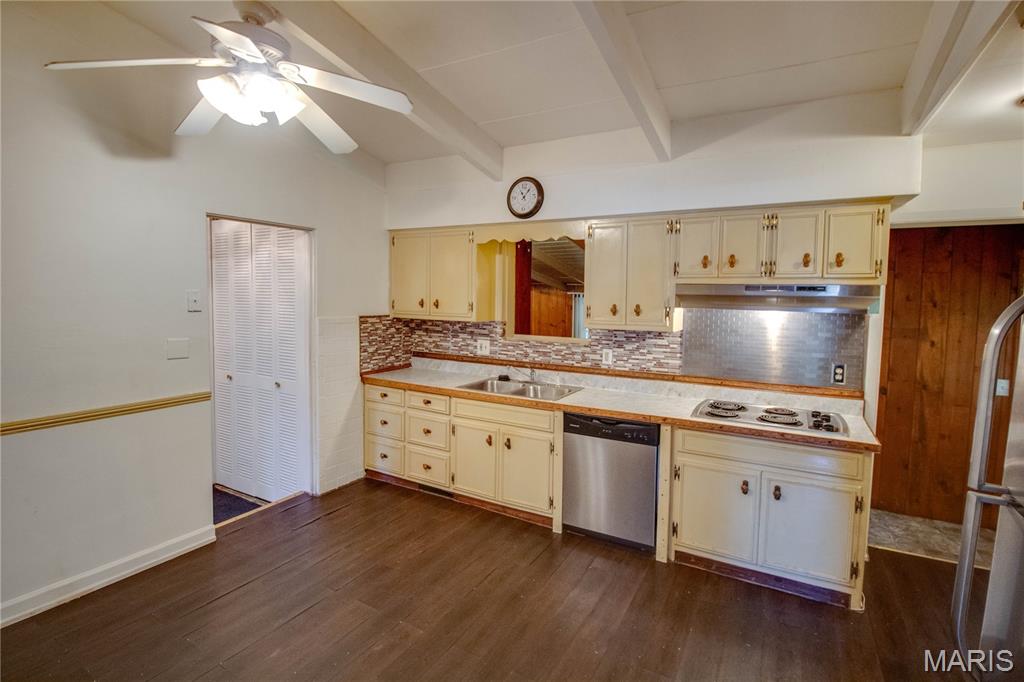 Canterbury Manor - Residential