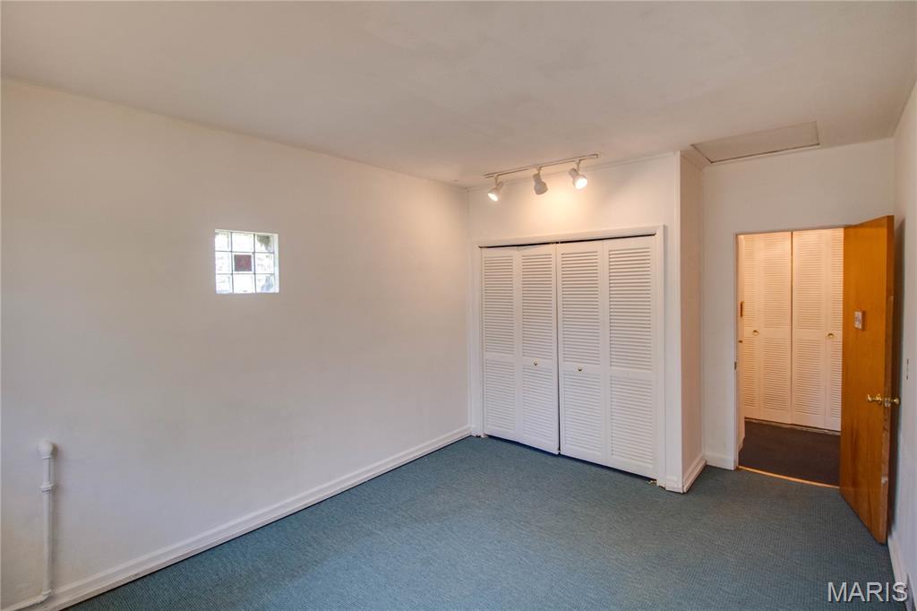 Canterbury Manor - Residential