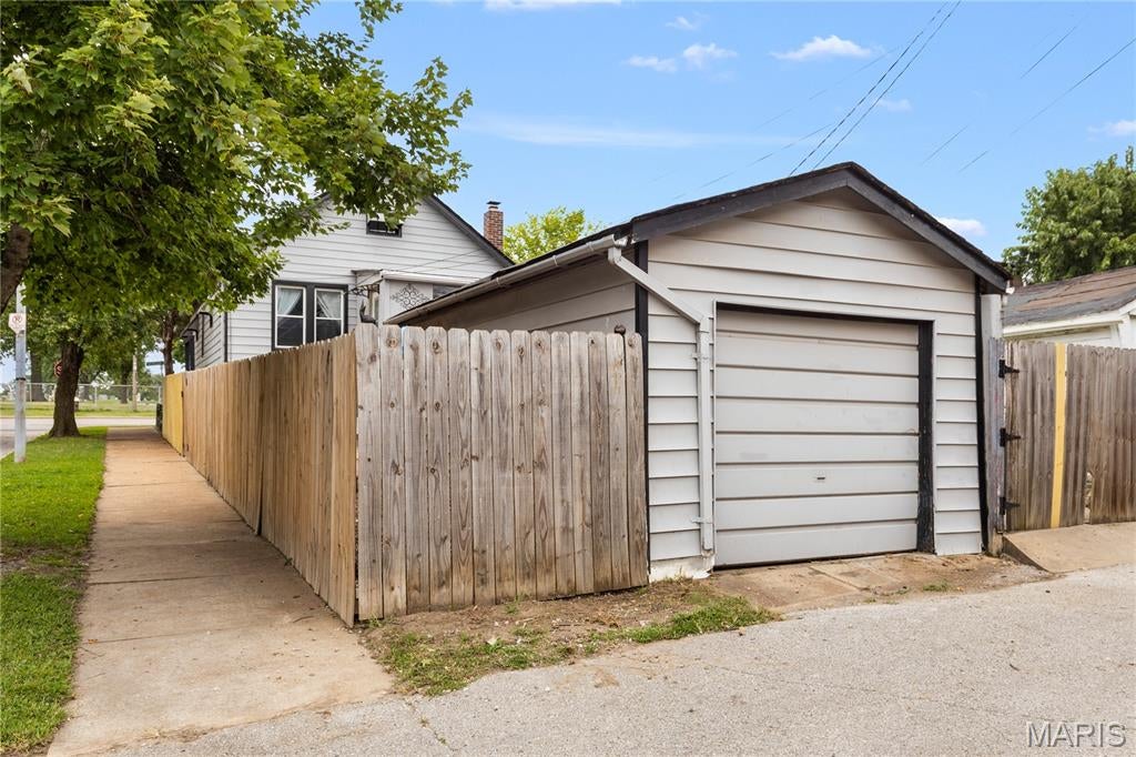 Holly Hills - Residential