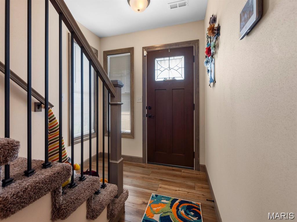 PRAIRIE TRAILS ESTATES - Residential Lease