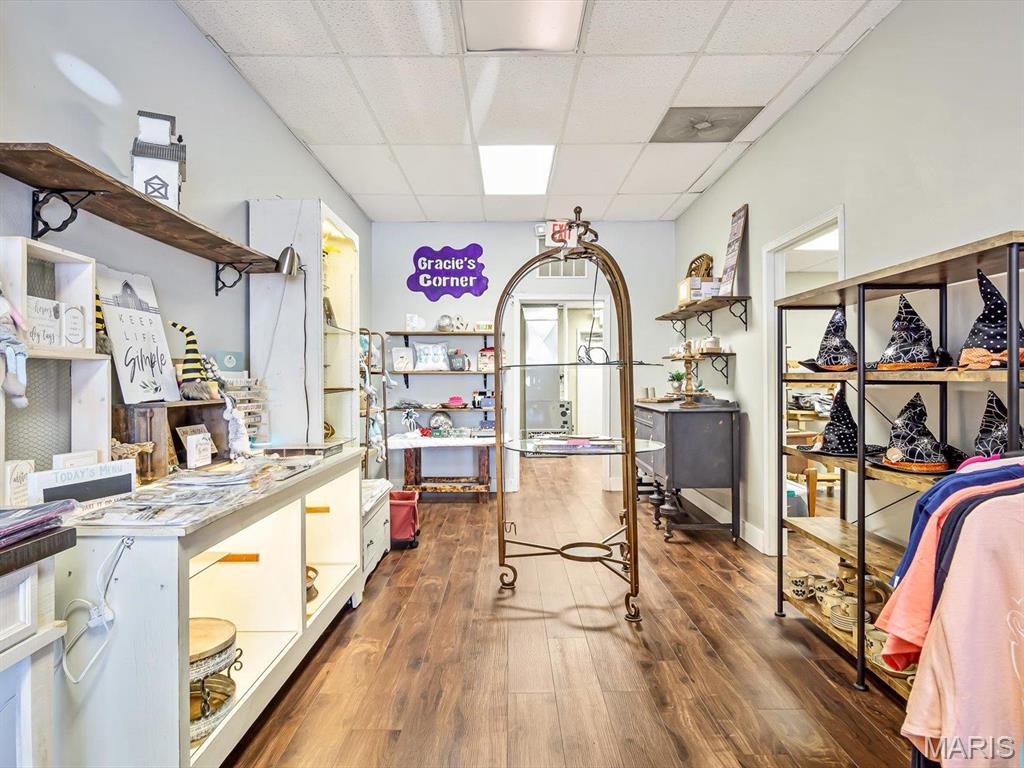 Pinckneyville - Commercial Sale