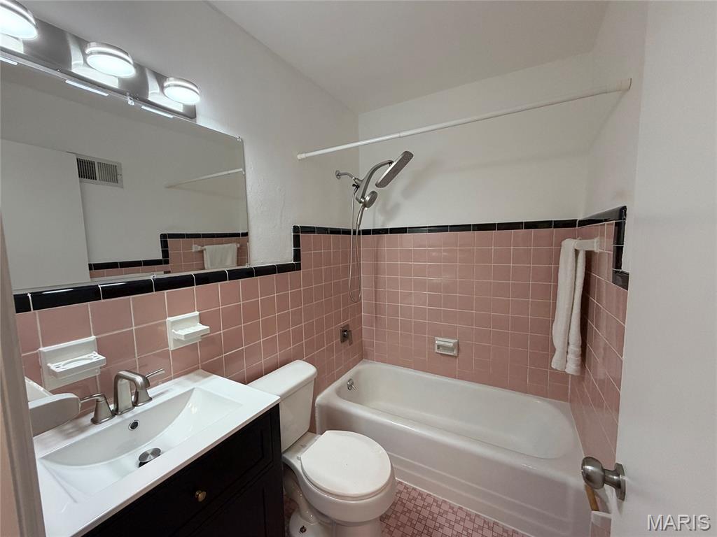 Reavis Gardens 2 - Residential