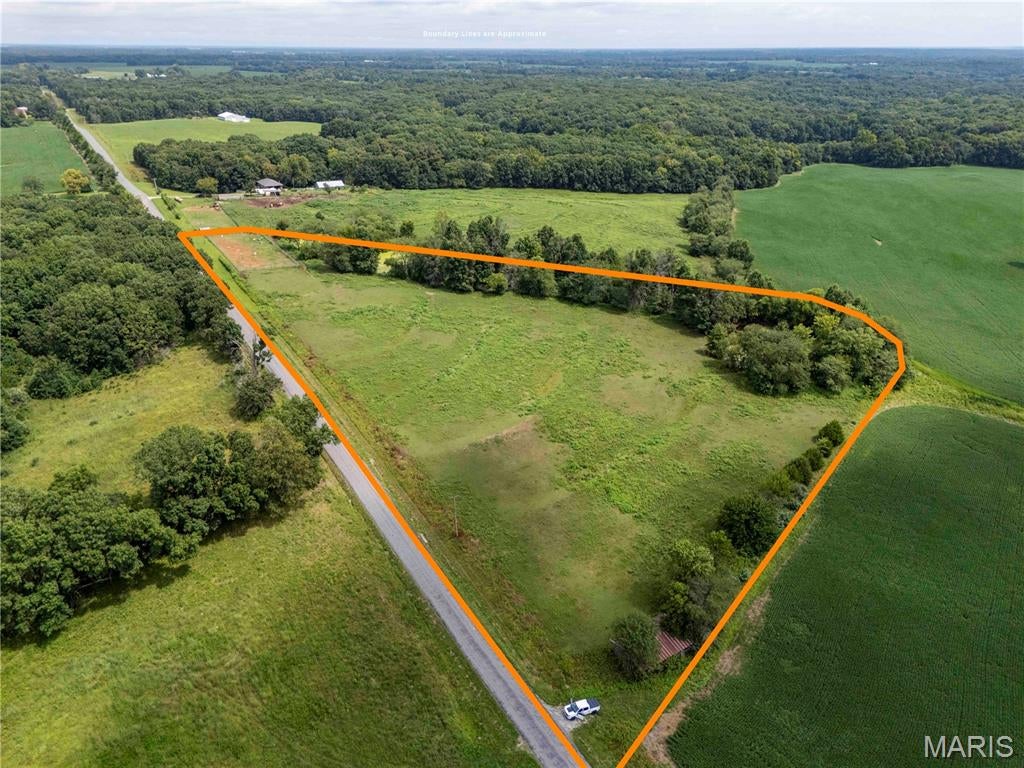 AUCTION LISTING - List price is not indicative of Seller’s final reserve amount.  This property is part of an online bidding event.  This sale will be executed with a no-contingency contract provided by brokerage representing the Seller. See MLS Supplement Document for complete details. 

This 9± acre property offers plenty of possibilities just outside Monroe City, MO. The property offers blacktop road frontage along with several good building spots for a new home, barndominium, or weekend getaway.
With plenty of room for a few animals, a garden, or outbuildings, this tract makes a nice hobby farm and lets you enjoy country living.

Located in the Monroe City R-I School District, this property offers country living while remaining convenient to Monroe City. Whether you're looking for a place to build, start a small hobby farm, or simply own a few acres in the country, this tract is worth a look.

Conveniently located 30 minutes north of Mark Twain Lake, 30 minutes west of Hannibal, MO, and 2 hours north of Chesterfield, MO.