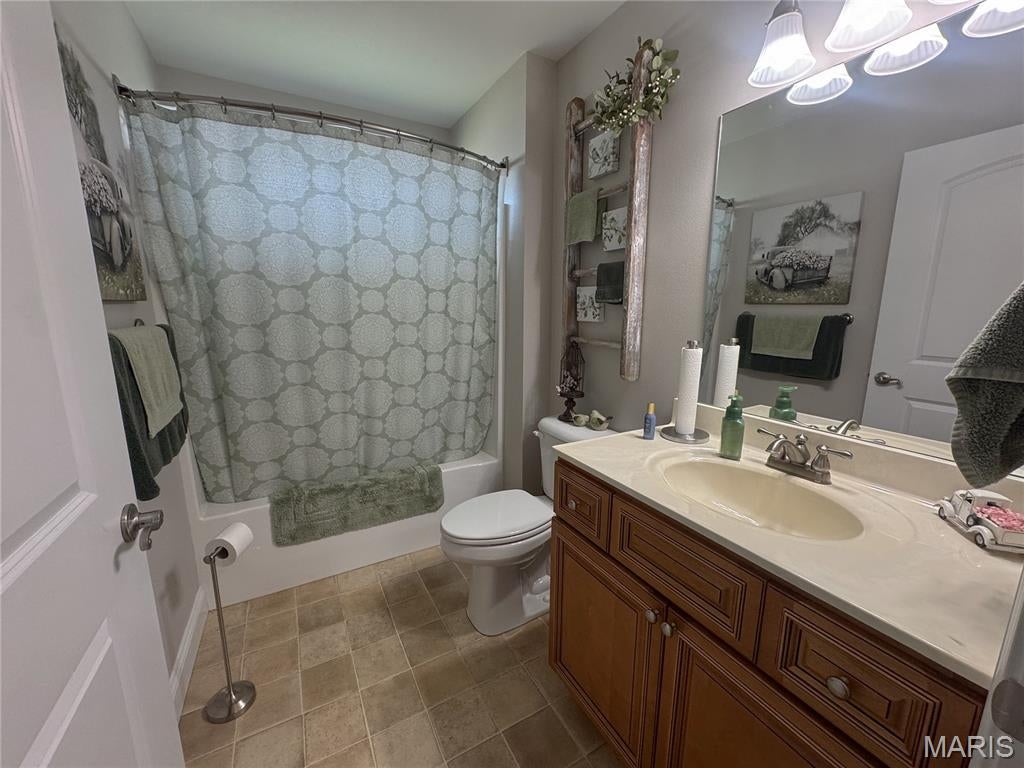 Villas/Butterfield Gardens Amd Place - Residential