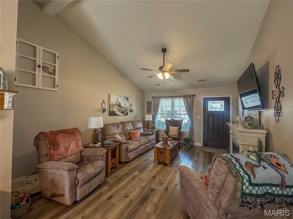 Villas/Butterfield Gardens Amd Place - Residential