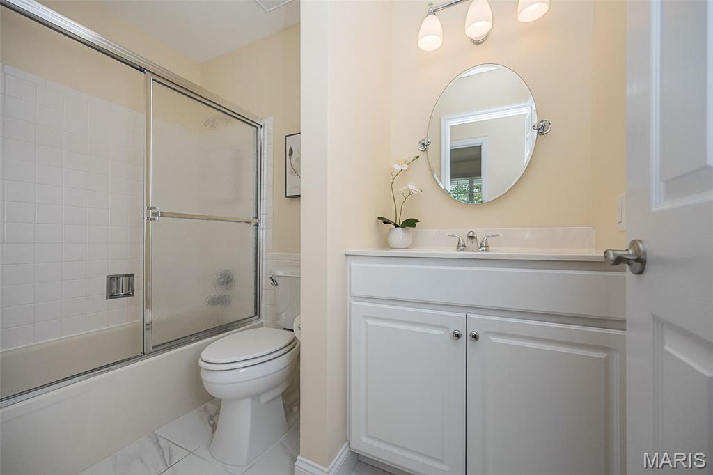 Greens Of Broadmoor Condo 11 - Residential