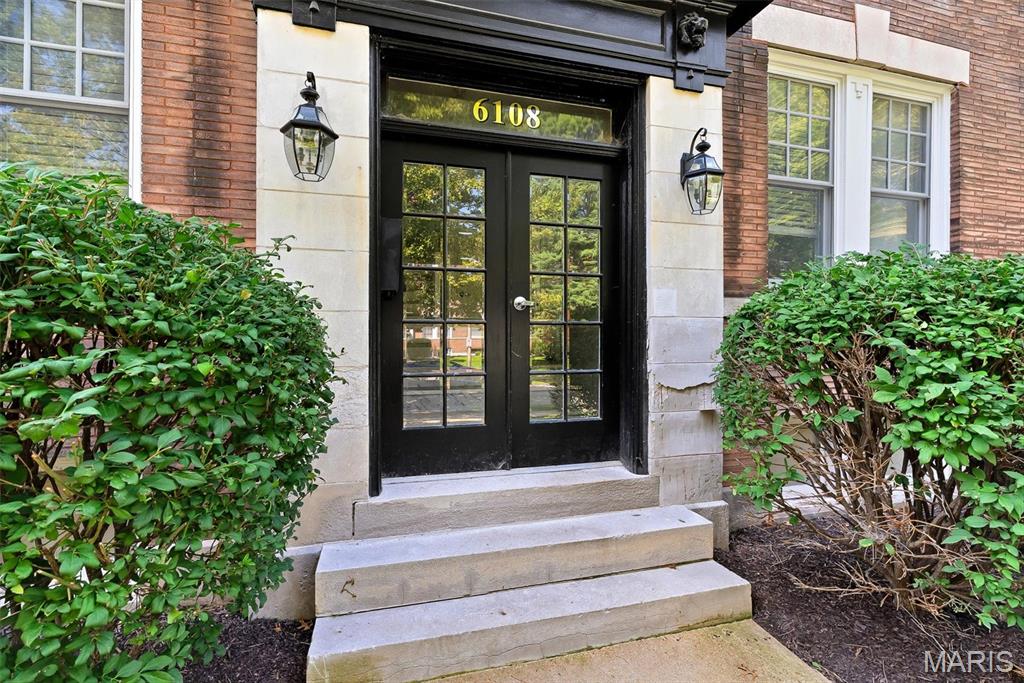 Forest Park Condo - Residential