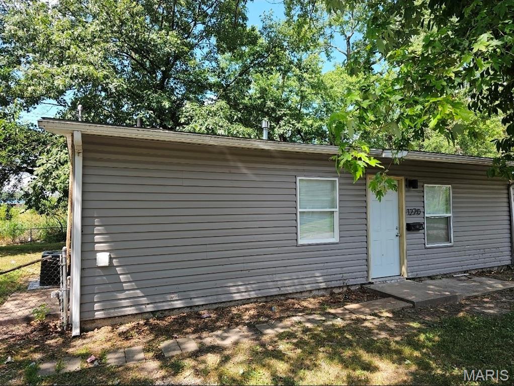 Welcome to this updated 3-bedroom, 1-bath home offering a simple and functional layout with updates throughout. Major improvements include updated sewer lines, adding value and peace of mind. The property is currently tenant occupied, making it a great opportunity for an investor looking to add to their rental portfolio. Whether you're looking for your next investment or a home with solid updates already completed, this property is worth a look. Do not disturb the tenant. Allow full 24-hour notice for all showings. Monthly Rent: $1,100 
Agents, please see MLS remarks for additional information.