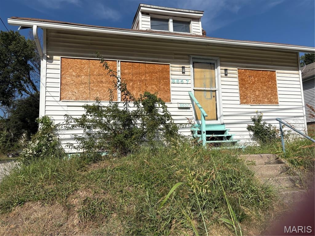 Attention Investors!! This property is to be sold as a package that includes 8721 Shirley Ave, 8725 Shirley Ave, 8729 Shirley Ave, 8731 Shirley Ave, 8735 Shirley Ave, 3928 Lada Ave, 8657 Natural Bridge Rd, and 8659 Natural Bridge Rd. Combined package list price is $220,000.
