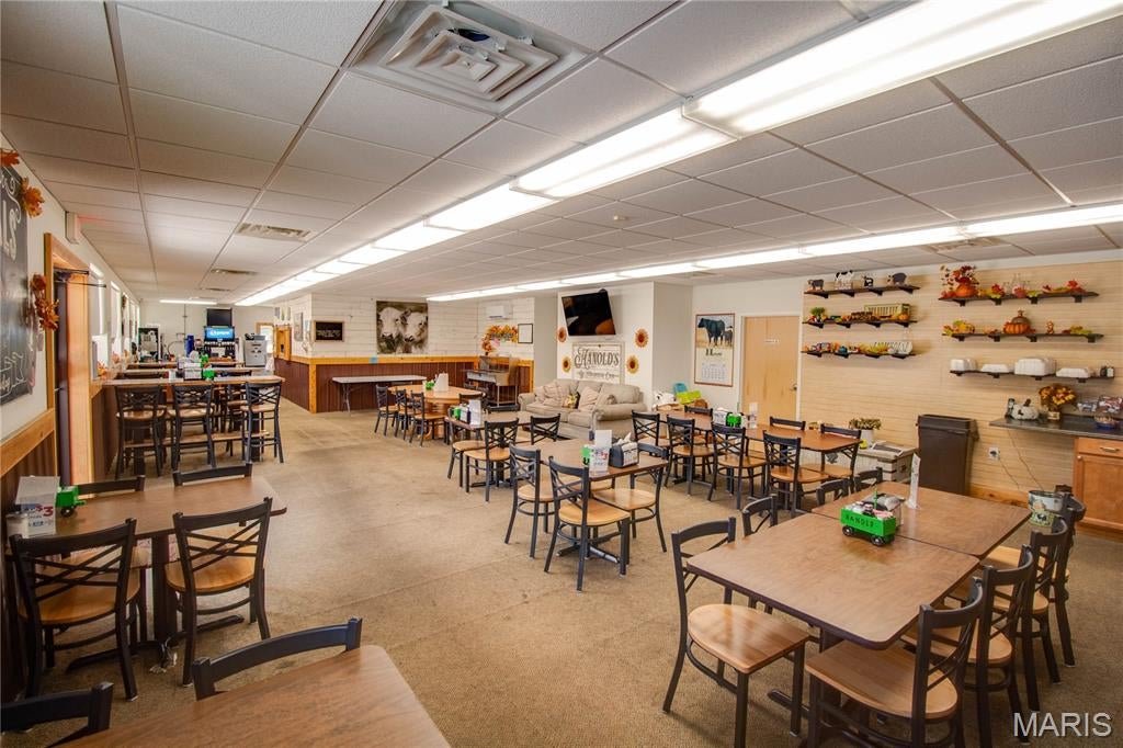 Albro Palmer Etal Sub - Commercial Sale