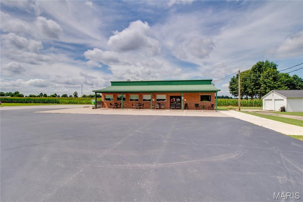 Albro Palmer Etal Sub - Commercial Sale