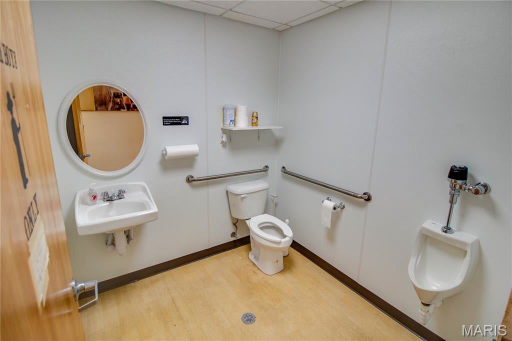 Albro Palmer Etal Sub - Commercial Sale