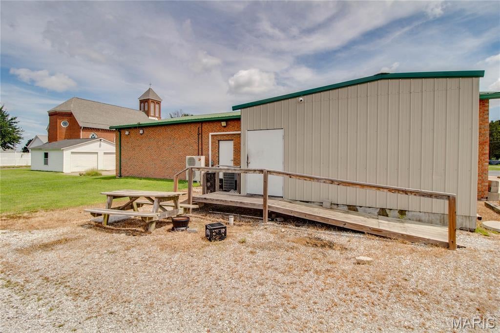 Albro Palmer Etal Sub - Commercial Sale