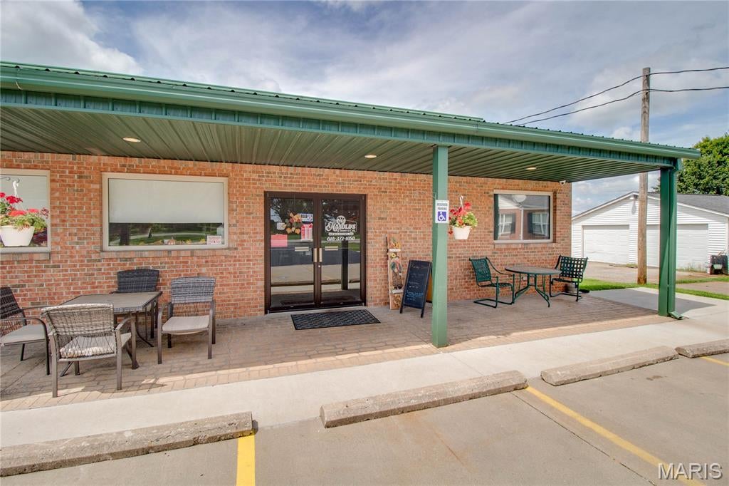 Albro Palmer Etal Sub - Commercial Sale