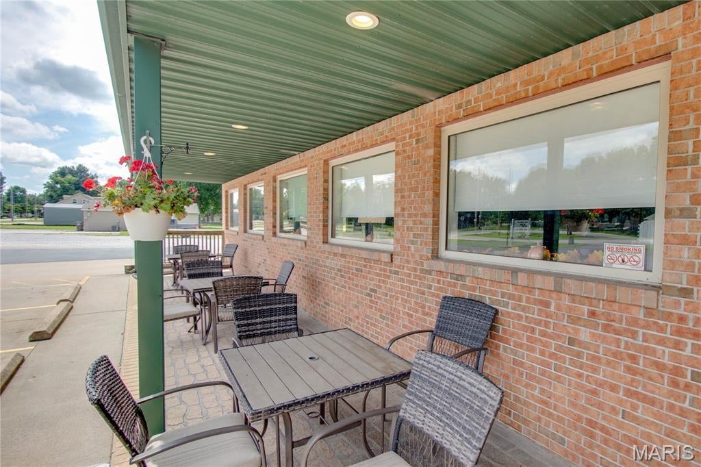 Albro Palmer Etal Sub - Commercial Sale