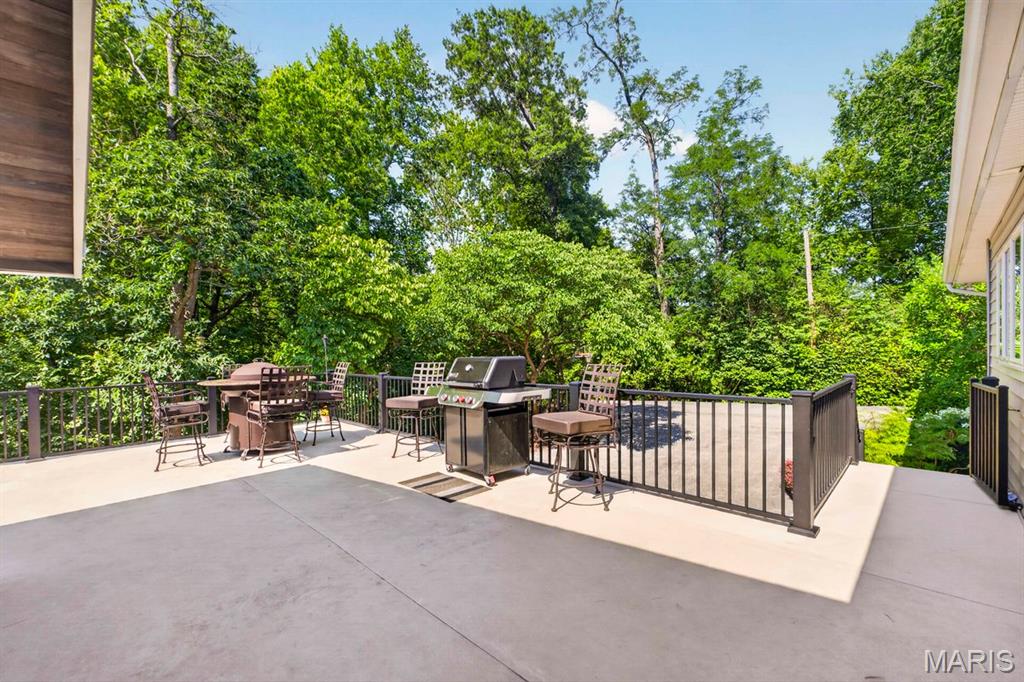 Ladue Rd/Creve Coeur - Residential