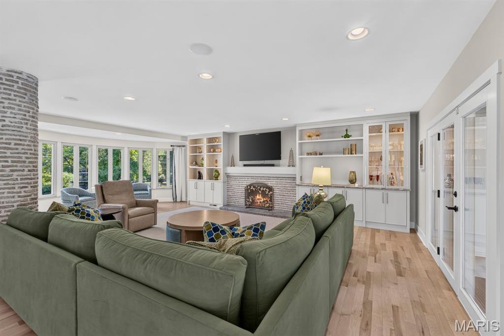 Ladue Rd/Creve Coeur - Residential