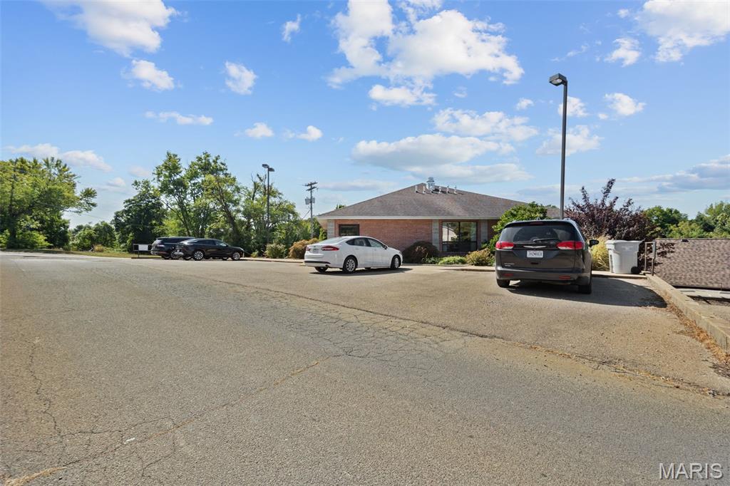 Dunklins Add - Commercial Sale