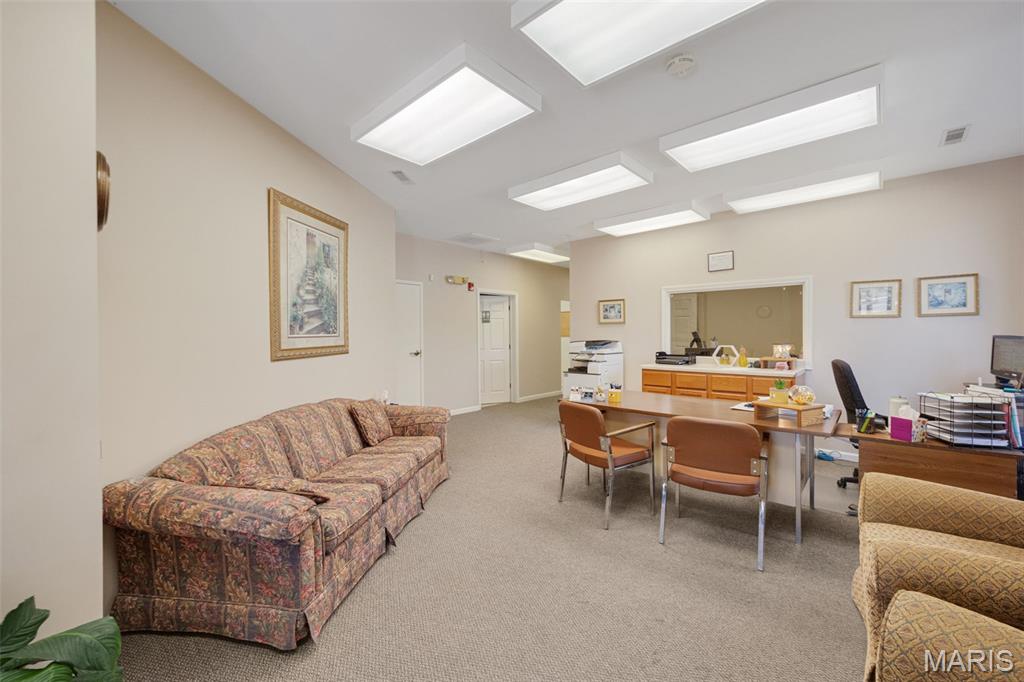 Dunklins Add - Commercial Sale