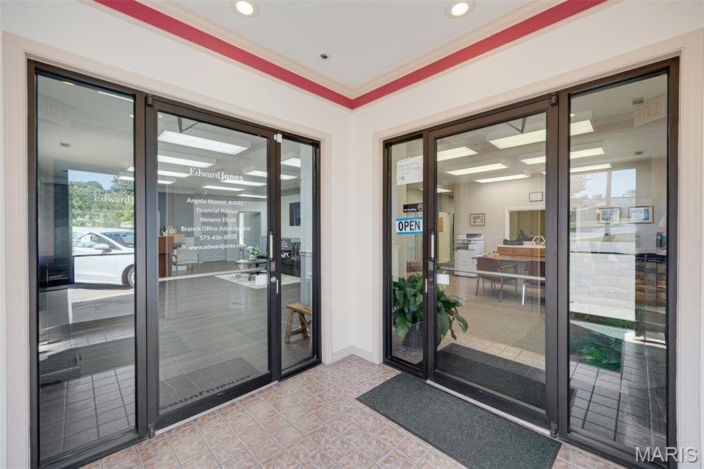 Dunklins Add - Commercial Sale