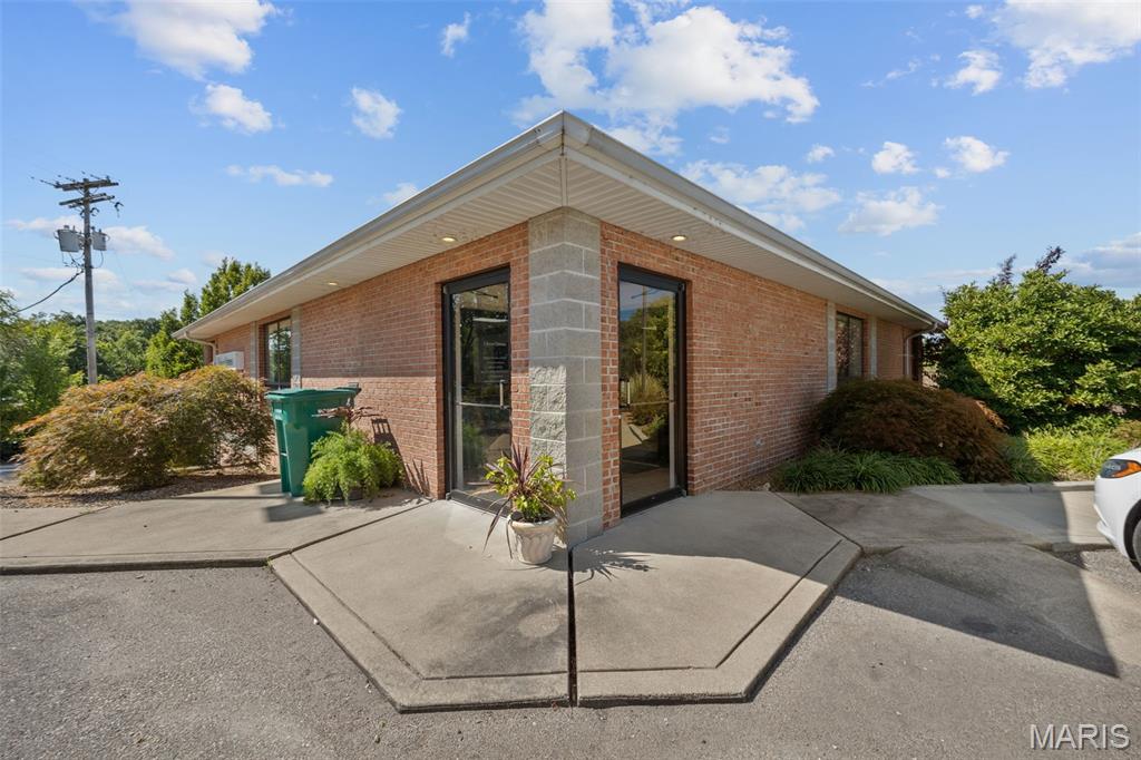Dunklins Add - Commercial Sale