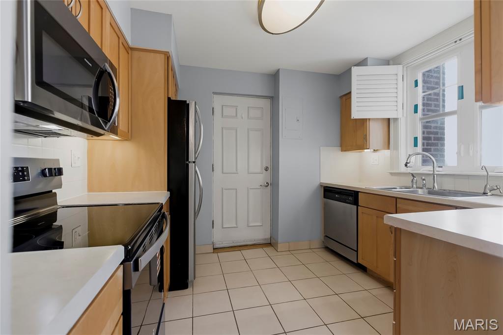 Randolph Condos - Residential