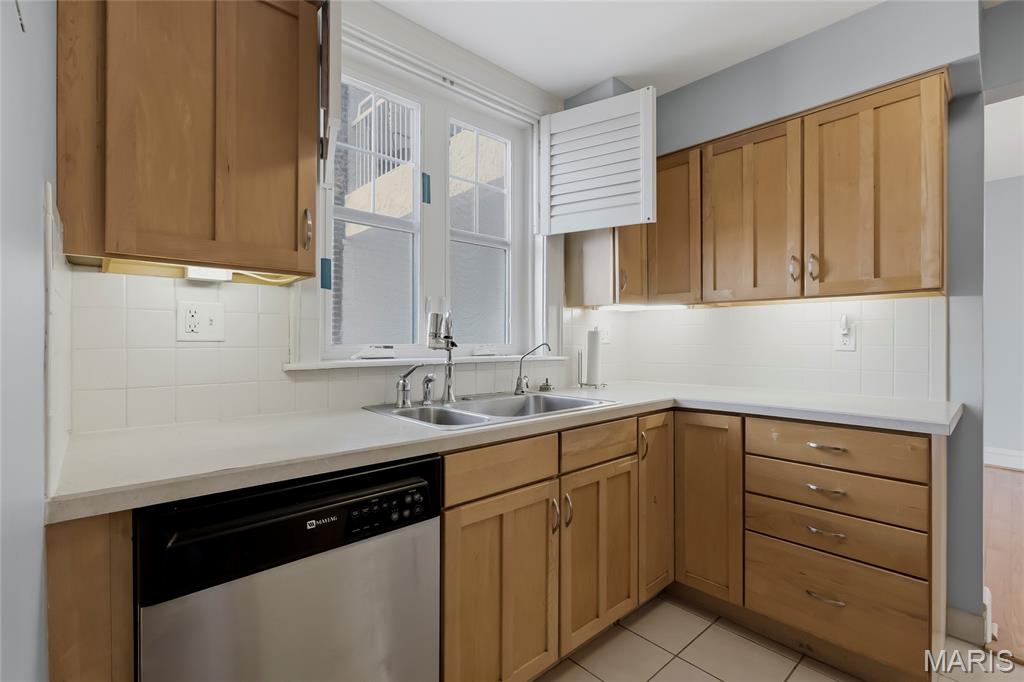 Randolph Condos - Residential