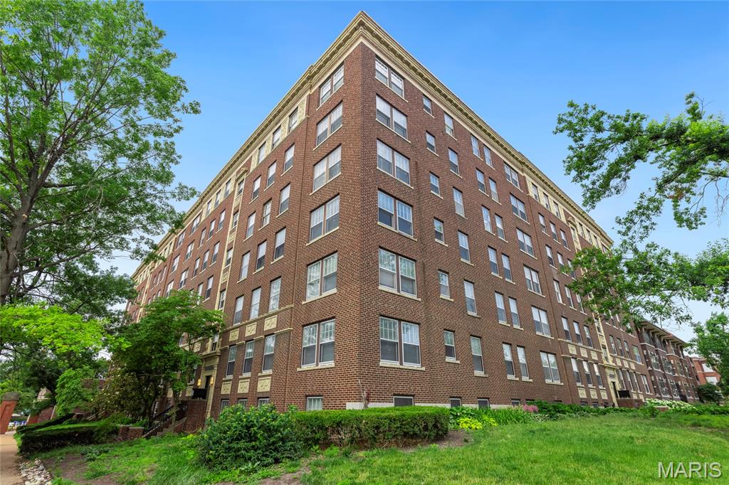Randolph Condos - Residential