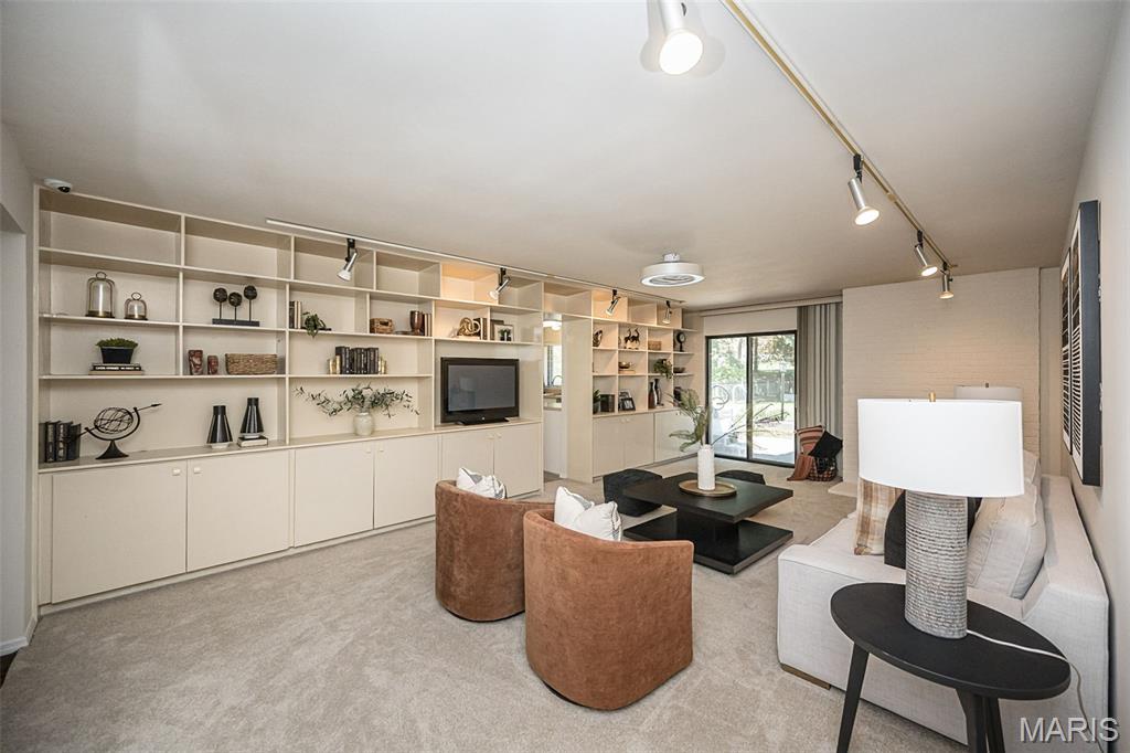 Royalwood - Residential