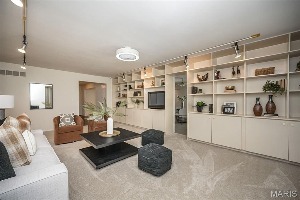 Royalwood - Residential