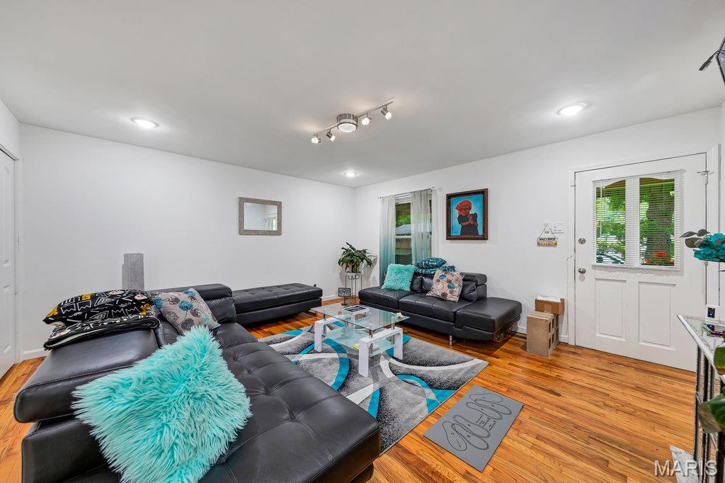 Pleasant Hollow 1 - Residential Lease