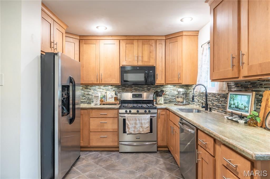 Creve Coeur Meadows - Residential