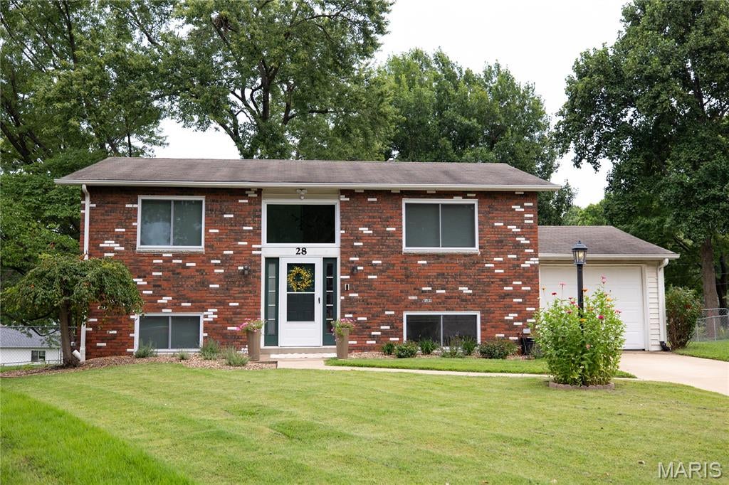 Creve Coeur Meadows - Residential