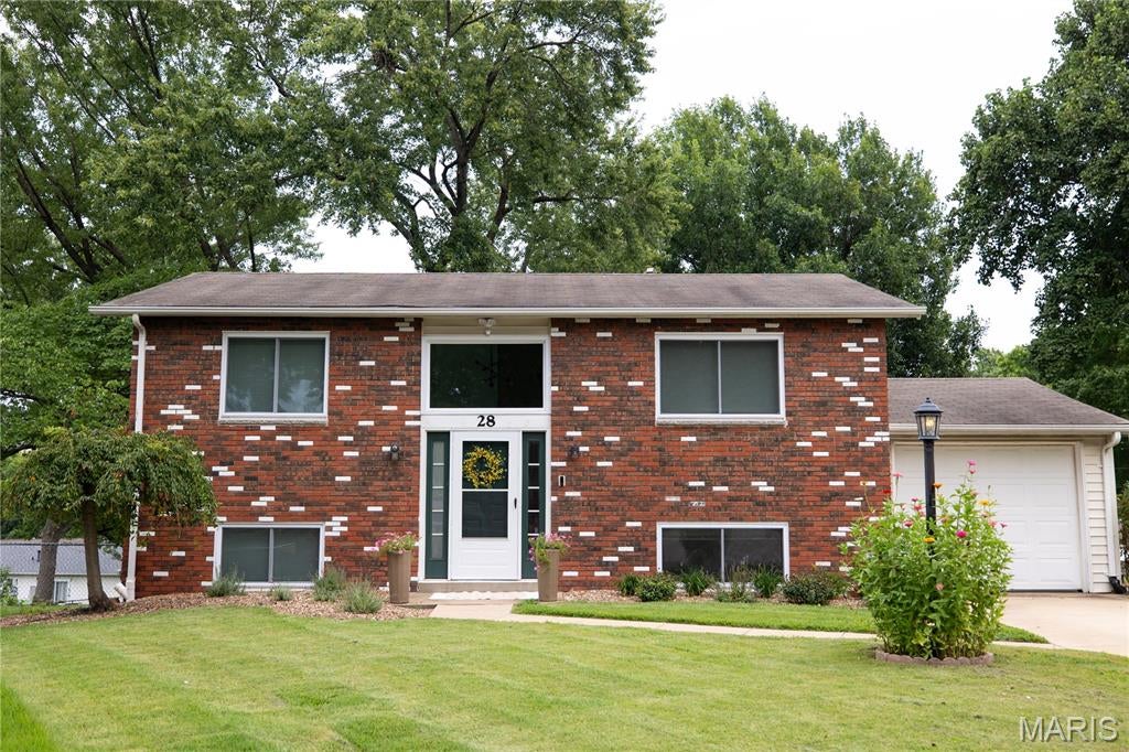 Creve Coeur Meadows - Residential