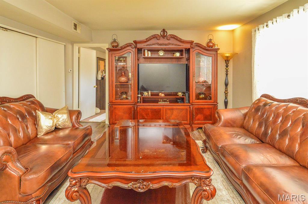 Colonial Woods Condo - Residential