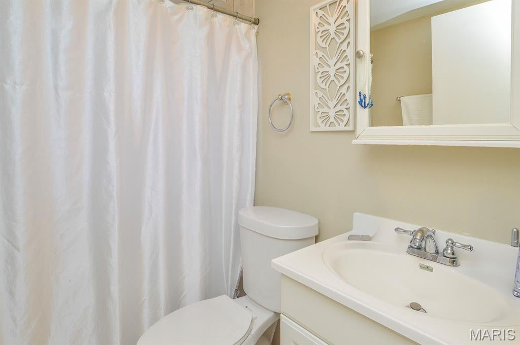Colonial Woods Condo - Residential