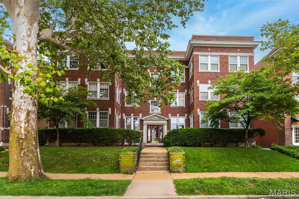6300 Northwood Condo - Residential