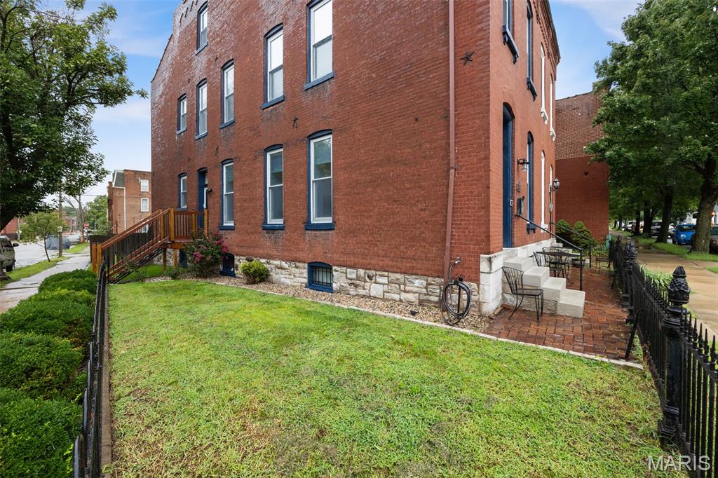 Missouri Corner - Residential